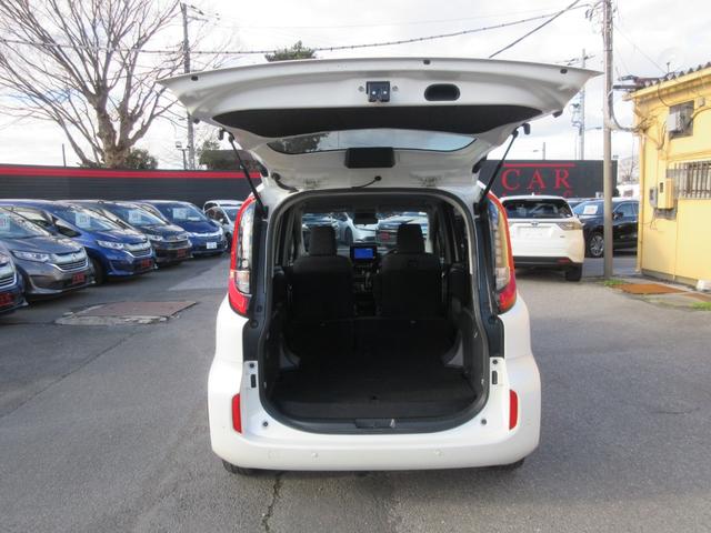 シエンタ ハイブリッドＺ　５人乗り　ワンオーナー　トヨタセーフティーセンス　レーダークルーズコントロール　両側パワースライドドア　バックカメラ　クリアランスソナー　ＡＣ１００Ｖ　純正ナビ　ブラインドスポットモニター　ＥＴＣ（63枚目）