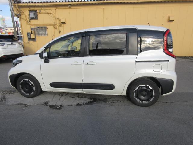 シエンタ ハイブリッドＺ　５人乗り　ワンオーナー　トヨタセーフティーセンス　レーダークルーズコントロール　両側パワースライドドア　バックカメラ　クリアランスソナー　ＡＣ１００Ｖ　純正ナビ　ブラインドスポットモニター　ＥＴＣ（65枚目）