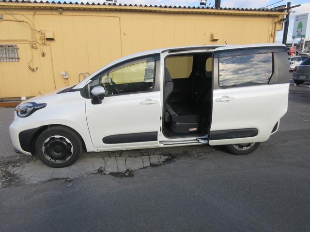 シエンタ ハイブリッドＺ　５人乗り　ワンオーナー　トヨタセーフティーセンス　レーダークルーズコントロール　両側パワースライドドア　バックカメラ　クリアランスソナー　ＡＣ１００Ｖ　純正ナビ　ブラインドスポットモニター　ＥＴＣ（66枚目）