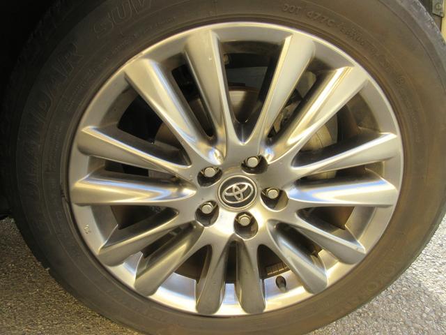 ハリアーハイブリッド プレミアム　アドバンスドパッケージ　４ＷＤ　クリアランスソナー　レーダークルーズコントロール　シートヒーター　パワーバックドア　パワーシート　バックカメラ　純正ナビ　Ｂｌｕｅｔｏｏｔｈ　フルセグＴＶ　前後ドラレコ　ＬＥＤヘッドライト（18枚目）