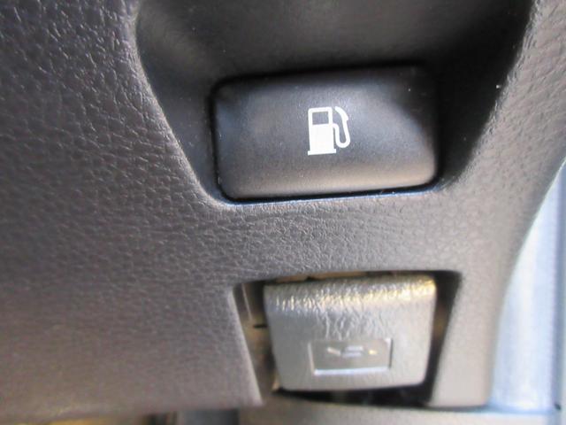 ハリアーハイブリッド プレミアム　アドバンスドパッケージ　４ＷＤ　クリアランスソナー　レーダークルーズコントロール　シートヒーター　パワーバックドア　パワーシート　バックカメラ　純正ナビ　Ｂｌｕｅｔｏｏｔｈ　フルセグＴＶ　前後ドラレコ　ＬＥＤヘッドライト（22枚目）