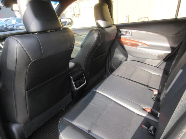 ハリアーハイブリッド プレミアム　アドバンスドパッケージ　４ＷＤ　クリアランスソナー　レーダークルーズコントロール　シートヒーター　パワーバックドア　パワーシート　バックカメラ　純正ナビ　Ｂｌｕｅｔｏｏｔｈ　フルセグＴＶ　前後ドラレコ　ＬＥＤヘッドライト（48枚目）