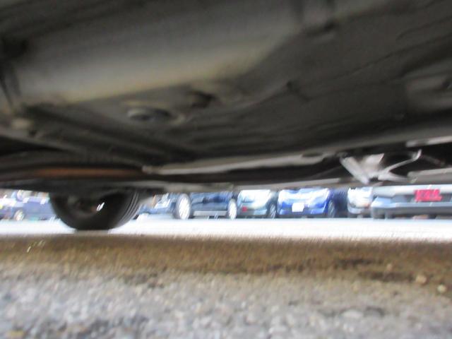 シエンタ Ｇ　クエロ　クリアランスソナー　両側パワースライドドア　バックカメラ　純正ナビ　Ｂｌｕｅｔｏｏｔｈ　フルセグＴＶ　トヨタセーフティーセンス　アイドリングストップ　ハーフレザーシート　オートライト　オートハイビーム（38枚目）