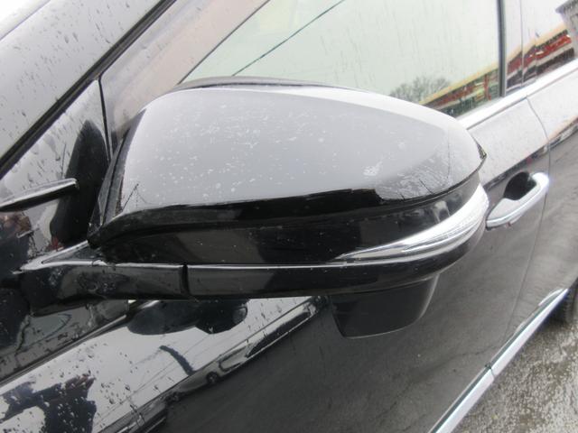 ハリアー プレミアム　クルーズコントロール　パワーシート　パワーバックドア　バックカメラ　純正ナビ　Ｂｌｕｅｔｏｏｔｈ　フルセグＴＶ　ハーフレザーシート　アイドリングストップ　ＬＥＤヘッドライト　オートハイビーム　ＥＴＣ（35枚目）