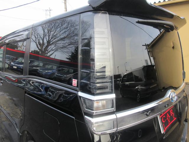 ヴォクシー ハイブリッドＺＳ　トヨタセーフティーセンス　両側パワースライドドア　クルーズコントロール　純正ナビ　Ｂｌｕｅｔｏｏｔｈ　フルセグＴＶ　シートヒーター　前後ドライブレコーダー　ＬＥＤヘッドライト　オートハイビーム　ＥＴＣ（32枚目）