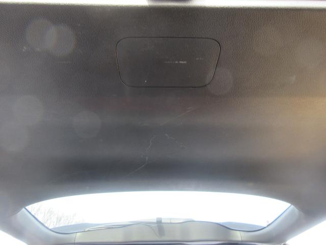 ヴォクシー ハイブリッドＺＳ　トヨタセーフティーセンス　両側パワースライドドア　クルーズコントロール　純正ナビ　Ｂｌｕｅｔｏｏｔｈ　フルセグＴＶ　シートヒーター　前後ドライブレコーダー　ＬＥＤヘッドライト　オートハイビーム　ＥＴＣ（45枚目）