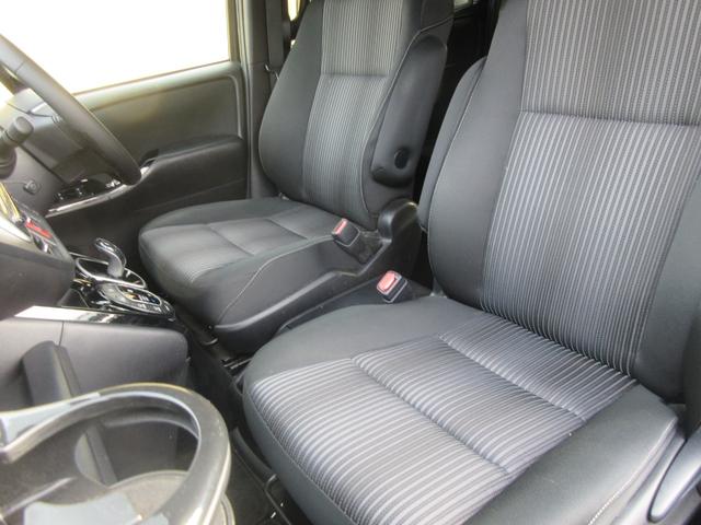 ヴォクシー ハイブリッドＺＳ　トヨタセーフティーセンス　両側パワースライドドア　クルーズコントロール　純正ナビ　Ｂｌｕｅｔｏｏｔｈ　フルセグＴＶ　シートヒーター　前後ドライブレコーダー　ＬＥＤヘッドライト　オートハイビーム　ＥＴＣ（51枚目）