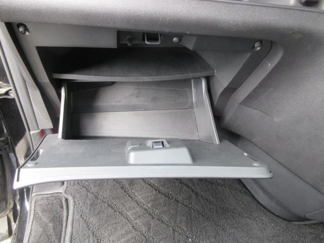 セレナ e-パワー ハイウェイスターV 後席フリップダウンモニター エマージェンシーブレーキ クリアランスソナー 両側パワースライドドア 純正ナビ アラウンドビューモニター フルセグTV プロパイロット ブラインドスポットワーニング ETC(53枚目)