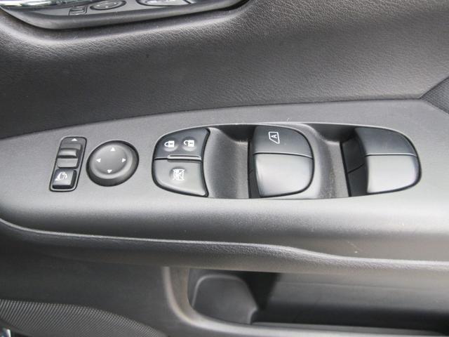 セレナ e-パワー ハイウェイスターV 後席フリップダウンモニター エマージェンシーブレーキ クリアランスソナー 両側パワースライドドア 純正ナビ アラウンドビューモニター フルセグTV プロパイロット ブラインドスポットワーニング ETC(66枚目)