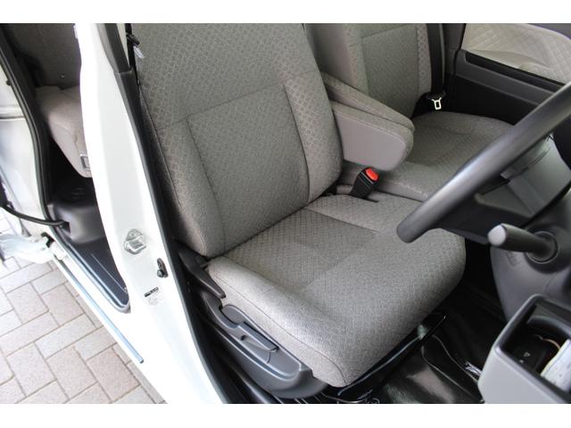 シフォン Ｇ　スマートアシスト３搭載　元弊社社用車　ナビ　バックカメラ　２年間走行距離無制限部分保証付　元弊社社用車　ケンウッドナビ　バックカメラ　ＥＴＣ　前後障害物センサー　ＬＥＤヘッドライト　ハイビームアシスト　オートライト　左リヤドア電動スライド　前席シートヒーター（17枚目）