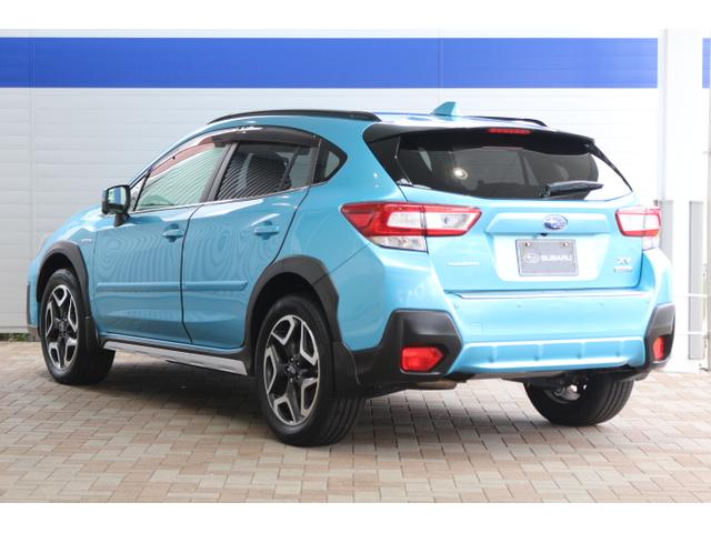 ＸＶ アドバンス　ブルー内装　ルーフレール　ＬＥＤライナー　２年間走行距離無制限保証付　アイサイト３搭載車　衝突被害＆後退時被害軽減ブレーキ　後側方警戒＆停止保持システム　パナソニックナビ　サイドカメラ　バックカメラ　ＥＴＣ２．０　ドラレコ　ＬＥＤライナー（11枚目）