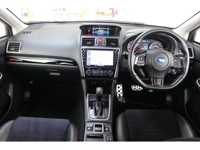 レヴォーグ 2.0STIスポーツアイサイト ブラックセレクション レカロ 2年間走行距離無制限部分保証付 ブラックインテリア&レカロシートの特別仕様車 8インチナビ サイド&バックカメラ ETC2.0 ドラレコ 衝突被害&後退時被害軽減ブレーキ 後側方警戒&停止保持システム(6枚目)