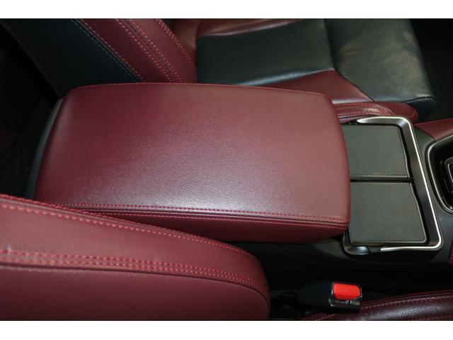 レヴォーグ ＳＴＩスポーツＲ　ＥＸ　２年間走行無制限保証付き　ワンオーナー車　アイサイトＸ搭載　純正ドライブレコーダー装備　ＥＴＣ２．０搭載　ＬＥＤアクセサリーライナー　　フロントサイドリヤカメラ　スマートリヤビューミラー　　本革シート（26枚目）