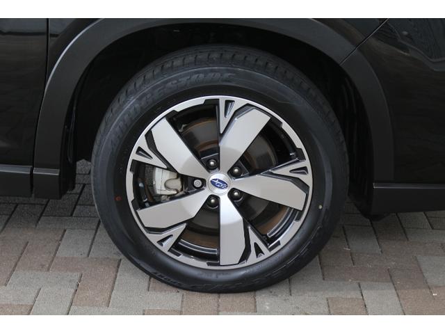 フォレスター アドバンス　アイサイト３　１８インチアルミホイール　ＬＥＤライト　オートライト　ワンオーナー　プッシュスタート　スマートリヤビューミラー　パワーシートフロント左右　パワーリヤゲート　シートヒーターフロント左右リヤ左右　ダイアトーンナビ（7枚目）