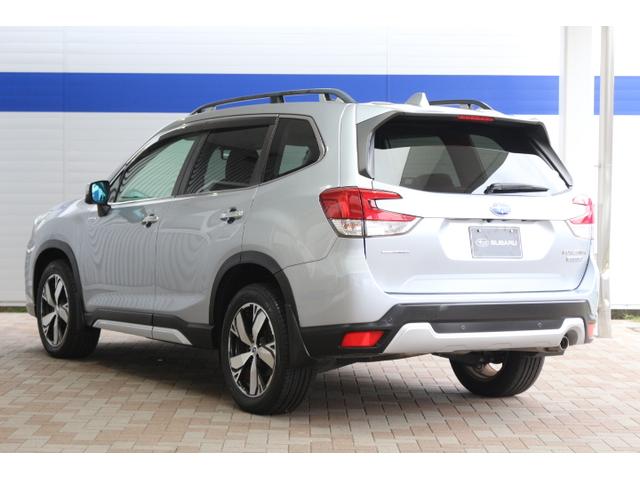 フォレスター アドバンス　ルーフレール　茶本革　ナビ　ドラレコ　ＥＴＣ２．０　３方位カメラ　ＬＥＤライナー　パワーリアゲート　アイサイトＶｅｒ３　衝突回避ブレーキ　全車速追尾式クルーズコントロール　側後方警戒システム　リア障害物センサー　後退時ブレーキアシスト（11枚目）