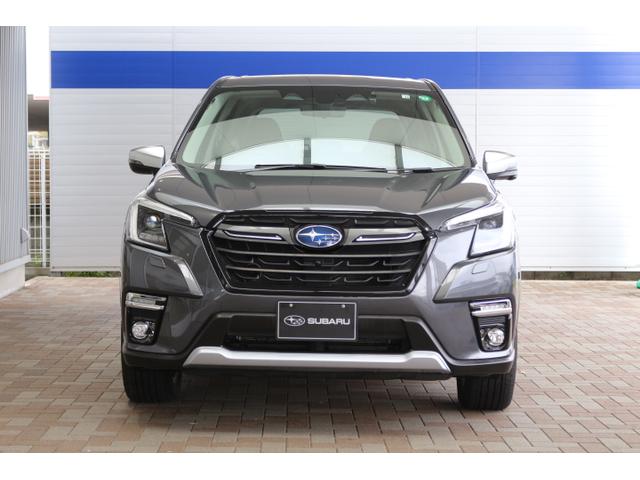 車両の内外装の状態は、第三者機関が発行している、「車両品質評価書」でも確認できます。お時間をいただきますが、傷の状態等を写真で個別にお送りすることもできますので、お気軽にお問合せください。