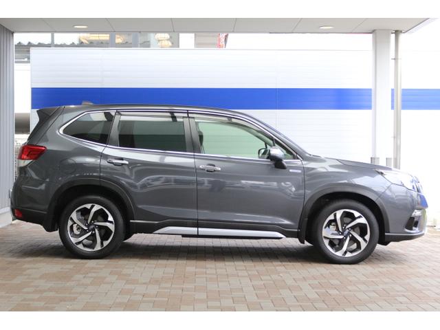 少し高めの車高は運転視野の広さだけでなく乗り降りのしやすさで選ぶ方も多く、雪道や山道に興味の無い方も是非、ご検討ください！