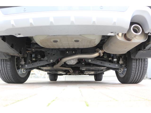 下回りはマフラーを含めサビも無く綺麗な状態です！積雪走行を行う可能性があるのであれば下回り防錆塗装のスリーラスタ施工とマフラーの耐熱防錆塗装のスリーラスターの施工をおススメします！