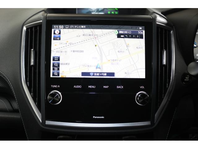 ナビはブルーレイ対応のパナソニック「ＣＮ−ＦＸ８０Ｄ」別売りのＵＳＢケーブルや外部入力ユニットを付ければスマホ連携でアップルカープレイやアンドロイドオートも利用可能！多くの発展機能を備えたナビです！