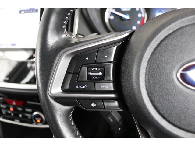 ステアリングの左側にはオーディオコントロールスイッチを用意！運転中でも手を放さずオーディオ操作が出来ます！