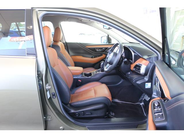 レガシィアウトバック リミテッドＥＸ　茶本革　ナビ　ＥＴＣ２．０　ドラレコ　３方位カメラ　パワーリアゲート　アイサイトＸ　衝突回避ブレーキ　全車速追尾式クルーズコントロール　車線中央維持機能　側後方警戒システム　後退時ブレーキアシスト　リア障害物センサー（18枚目）