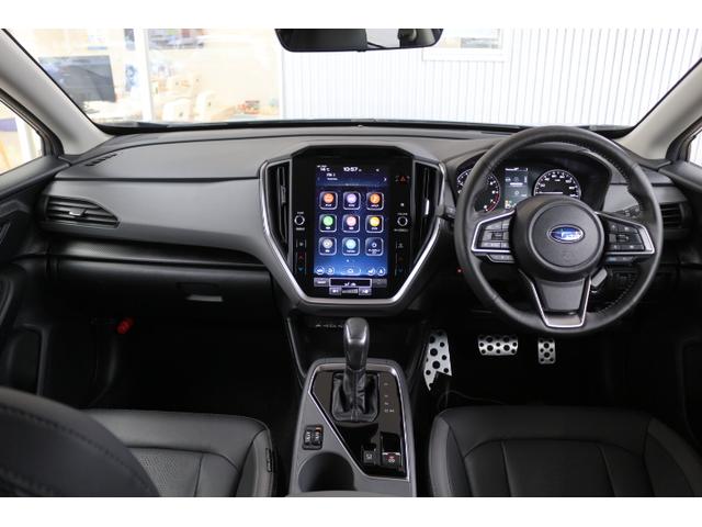 クロストレック リミテッド 新世代アイサイト搭載 ワンオーナー LEDライト オートライト サンルーフ 自動防眩ミラー 純正18インチアルミホイール 革シート 電動シートフロント左右 シートヒーターフロント左右 ルーフレール 純正ナビ ETC2.0 ドラレコ前後(6枚目)