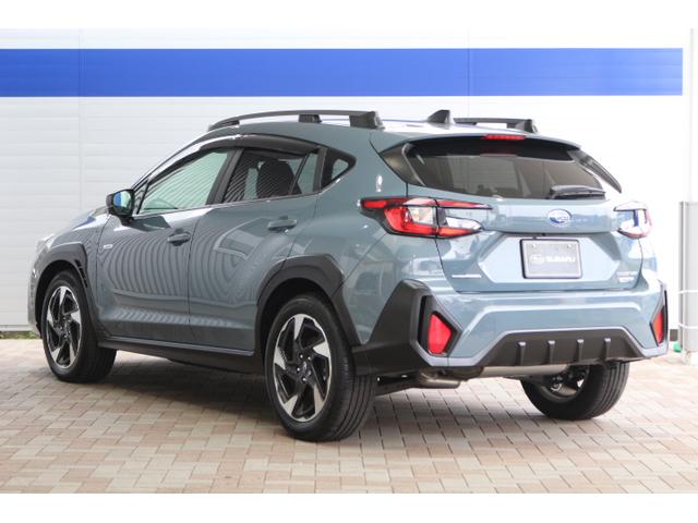 クロストレック リミテッド 新世代アイサイト搭載 ワンオーナー LEDライト オートライト サンルーフ 自動防眩ミラー 純正18インチアルミホイール 革シート 電動シートフロント左右 シートヒーターフロント左右 ルーフレール 純正ナビ ETC2.0 ドラレコ前後(11枚目)