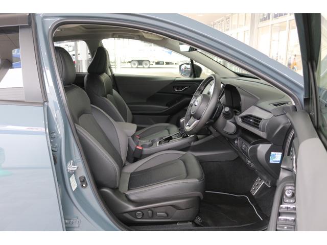 クロストレック リミテッド 新世代アイサイト搭載 ワンオーナー LEDライト オートライト サンルーフ 自動防眩ミラー 純正18インチアルミホイール 革シート 電動シートフロント左右 シートヒーターフロント左右 ルーフレール 純正ナビ ETC2.0 ドラレコ前後(18枚目)