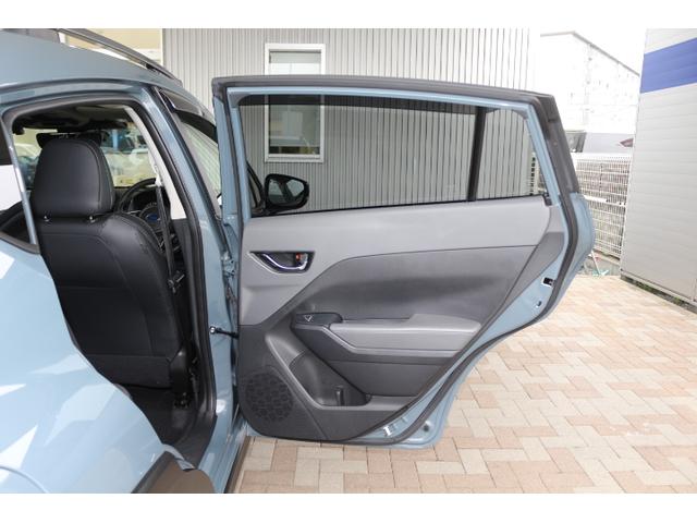 クロストレック リミテッド 新世代アイサイト搭載 ワンオーナー LEDライト オートライト サンルーフ 自動防眩ミラー 純正18インチアルミホイール 革シート 電動シートフロント左右 シートヒーターフロント左右 ルーフレール 純正ナビ ETC2.0 ドラレコ前後(41枚目)