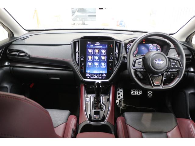 レヴォーグ ＳＴＩスポーツ　ＥＸ　ワンオーナーアイサイトＸ搭載　ＬＥＤライト　オートライト　プッシュスタート　純正１８インチアルミホイール　電動シートフロント左右　スマートリヤビューミラー　電動リヤゲート　シートヒーターフロント左右リヤ左右　ＥＴＣ２．０　ドラレコ（6枚目）