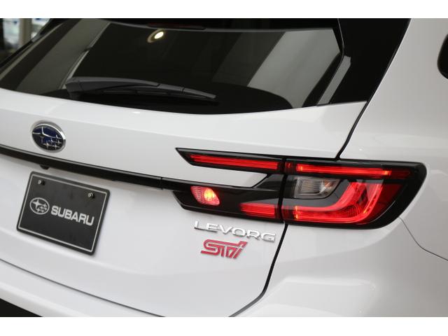 レヴォーグ ＳＴＩスポーツ　ＥＸ　ワンオーナーアイサイトＸ搭載　ＬＥＤライト　オートライト　プッシュスタート　純正１８インチアルミホイール　電動シートフロント左右　スマートリヤビューミラー　電動リヤゲート　シートヒーターフロント左右リヤ左右　ＥＴＣ２．０　ドラレコ（56枚目）