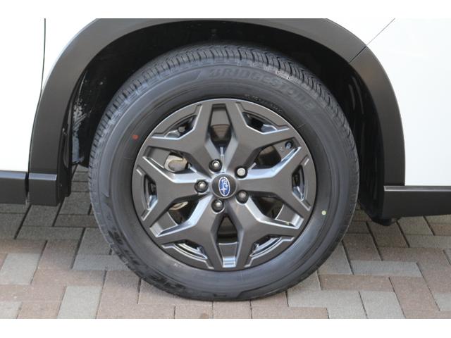 フォレスター Ｘ－ブレイク　スマホ連動８インチナビ　前後ドラレコ＆センサー　ＥＴＣ２．０　電動リアゲート　３方位カメラ　撥水シート　撥水リアラゲッジ　アイサイトＶｅｒ３　衝突回避ブレーキ　全車速追尾式クルーズコントロール　側後方警戒システム　後退時ブレーキアシスト（7枚目）