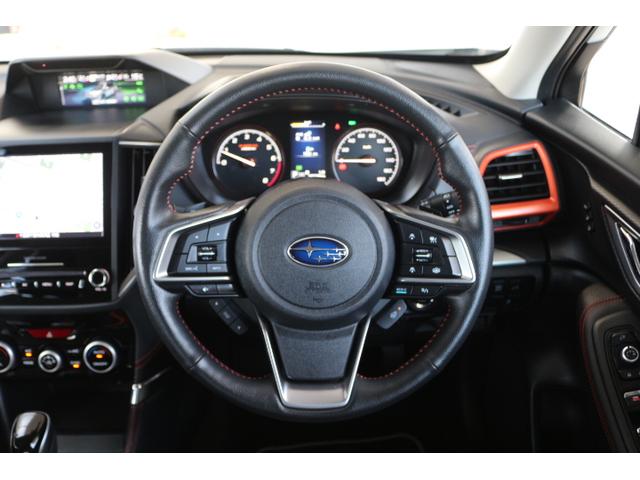 フォレスター Ｘ－ブレイク　スマホ連動８インチナビ　前後ドラレコ＆センサー　ＥＴＣ２．０　電動リアゲート　３方位カメラ　撥水シート　撥水リアラゲッジ　アイサイトＶｅｒ３　衝突回避ブレーキ　全車速追尾式クルーズコントロール　側後方警戒システム　後退時ブレーキアシスト（14枚目）