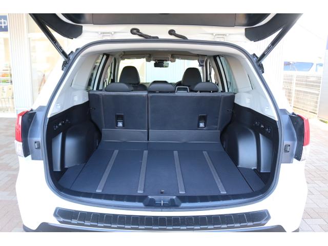 フォレスター Ｘ－ブレイク　スマホ連動８インチナビ　前後ドラレコ＆センサー　ＥＴＣ２．０　電動リアゲート　３方位カメラ　撥水シート　撥水リアラゲッジ　アイサイトＶｅｒ３　衝突回避ブレーキ　全車速追尾式クルーズコントロール　側後方警戒システム　後退時ブレーキアシスト（45枚目）