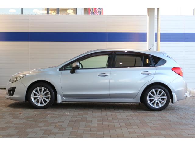 インプレッサスポーツ 2.0iアイサイト(12枚目)