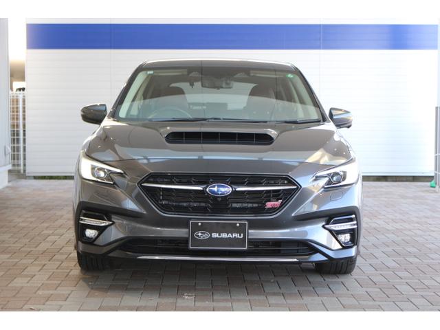 レヴォーグ ＳＴＩスポーツ　ＥＸ　１１．６インチナビ　電動リヤゲート付き　２年間走行距離無制限保証付　ワンオーナー　アイサイトＸ搭載車　衝突被害＆後退時被害軽減ブレーキ　後側方警戒＆停止保持システム　１１．６インチナビ　３方向カメラ　ＥＴＣ２．０　ドラレコ　革シート（4枚目）