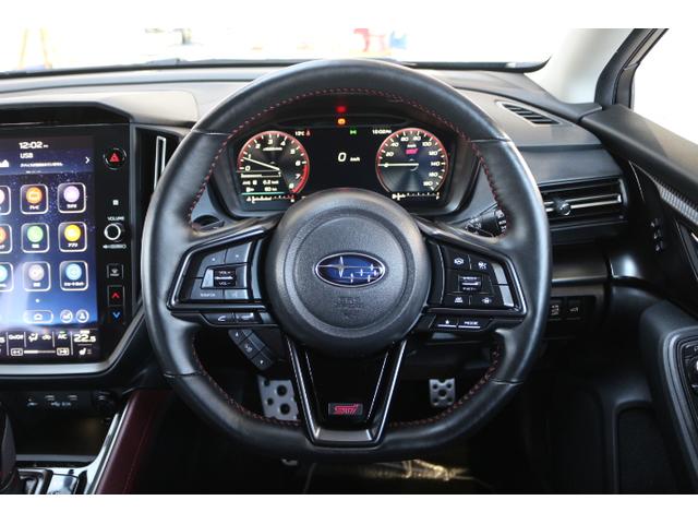 レヴォーグ ＳＴＩスポーツ　ＥＸ　１１．６インチナビ　電動リヤゲート付き　２年間走行距離無制限保証付　ワンオーナー　アイサイトＸ搭載車　衝突被害＆後退時被害軽減ブレーキ　後側方警戒＆停止保持システム　１１．６インチナビ　３方向カメラ　ＥＴＣ２．０　ドラレコ　革シート（14枚目）