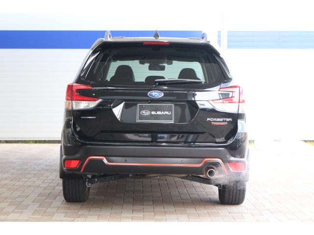 フォレスター Ｘ－ブレイク　アイサイト３搭載　８インチナビ　３方向カメラ　２年間走行距離無制限部分保証付　ワンオーナ　アイサイト３搭載車　衝突被害＆後退時被害軽減ブレーキ　後側方警戒＆停止保持システム　ダイアトーン製８インチナビ　３方向カメラ　ＥＴＣ２．０　スマートリヤビュ（5枚目）