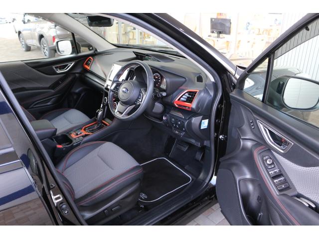 フォレスター Ｘ－ブレイク　アイサイト３搭載　８インチナビ　３方向カメラ　２年間走行距離無制限部分保証付　ワンオーナ　アイサイト３搭載車　衝突被害＆後退時被害軽減ブレーキ　後側方警戒＆停止保持システム　ダイアトーン製８インチナビ　３方向カメラ　ＥＴＣ２．０　スマートリヤビュ（15枚目）