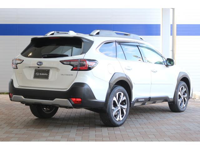 レガシィアウトバック リミテッドＥＸ　１オーナー　スバルのフラッグシップ車！　２年間走行距離無制限保証付き　アイサイトＸ　１オーナー車　全車速追従機能付きクルーズコントロール　１１．６インチインフォメーションディスプレイ　フロントサイドバックカメラ　ＥＴＣ２．０　ドラレコ（2枚目）