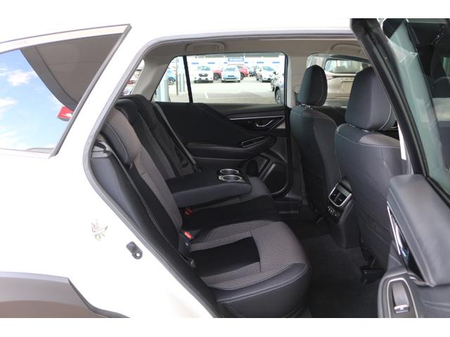 レガシィアウトバック リミテッドＥＸ　１オーナー　スバルのフラッグシップ車！　２年間走行距離無制限保証付き　アイサイトＸ　１オーナー車　全車速追従機能付きクルーズコントロール　１１．６インチインフォメーションディスプレイ　フロントサイドバックカメラ　ＥＴＣ２．０　ドラレコ（43枚目）