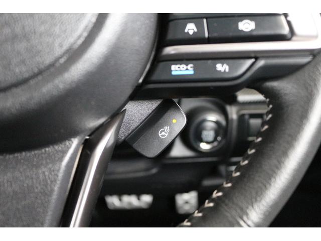 クロストレック リミテッド 新世代アイサイト搭載 全方位カメラ ETC2.0 2年間走行距離無制限部分保証付き ワンオーナー 新世代アイサイト(3眼カメラ) 衝突被害&後退時被害軽減ブレーキ 後側方警戒&停止保持システム Xモード シートヒーター ナビ 全方位カメラ ドラレコ(30枚目)