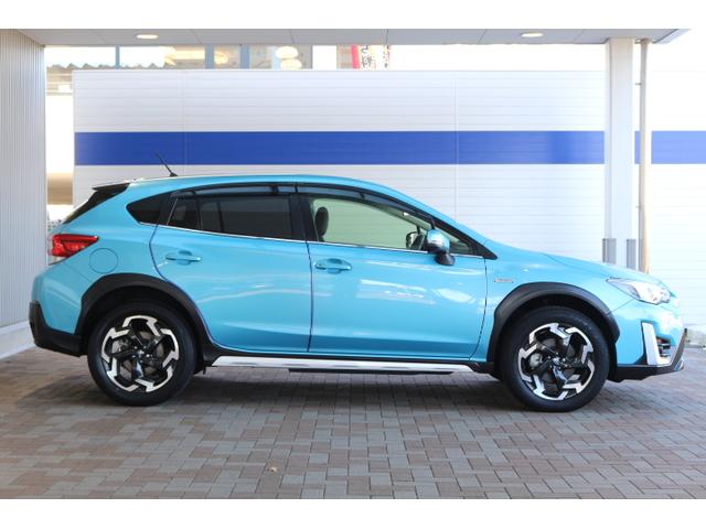 ＸＶ アドバンス　アイサイト３搭載車　レザーシート　８インチナビ　２年間走行距離無制限部分保証付　ワンオーナ　レザーシート　アイサイト３搭載車　衝突被害＆後退時被害軽減ブレーキ　後側方警戒＆停止保持システム　８インチナビ　３方向カメラ　ＥＴＣ２．０　ドライブレコーダ（9枚目）