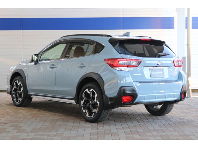 ＸＶ アドバンス　ワンオーナー　アイサイト３　プッシュスタート　純正１８インチアルミホール　電動シートフロント左右　ルーフレール　パナソニックナビ　ＥＴＣＤ２．０　ドライブレコーダー前後　フロント、サイド、バックカメラ（11枚目）