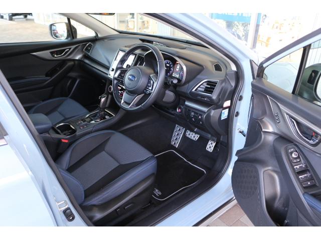 ＸＶ アドバンス　ワンオーナー　アイサイト３　プッシュスタート　純正１８インチアルミホール　電動シートフロント左右　ルーフレール　パナソニックナビ　ＥＴＣＤ２．０　ドライブレコーダー前後　フロント、サイド、バックカメラ（15枚目）