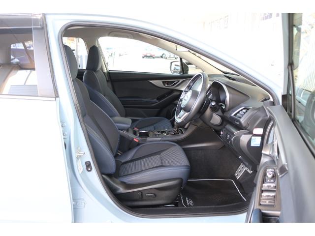 ＸＶ アドバンス　ワンオーナー　アイサイト３　プッシュスタート　純正１８インチアルミホール　電動シートフロント左右　ルーフレール　パナソニックナビ　ＥＴＣＤ２．０　ドライブレコーダー前後　フロント、サイド、バックカメラ（18枚目）