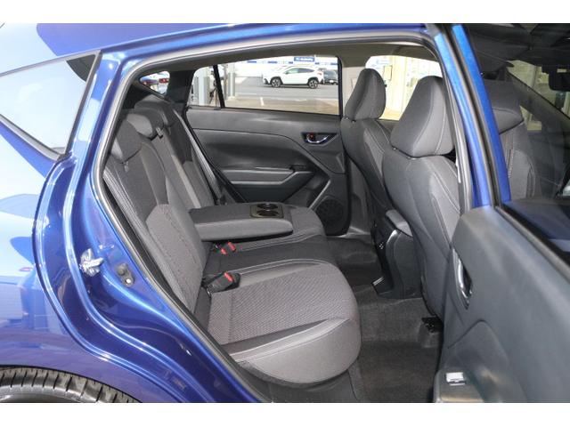 インプレッサ ＳＴ－Ｈ　ＥＴＣ２．０　前後ドラレコ　ステアリングヒーター　１１．６インチナビ　全方位カメラ　３カメラ新世代アイサイト　衝突回避ブレーキ　　車線中央維持機能　側後方警戒システム　後退時ブレーキアシスト　リア障害物センサー　２年間走行距離無制限保証（40枚目）