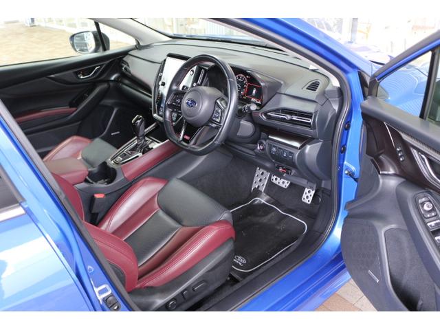 レヴォーグ ＳＴＩスポーツ　ＥＸ　後期型　ハーマンカードン　元レンタカー　全方位カメラ　ＥＴＣ　３カメラアイサイトＸ　衝突回避ブレーキ　全車速追尾式クルーズコントロール　側後方警戒システム　後退時ブレーキアシスト　リア障害物センサー　２年間走行距離無制限保証（15枚目）