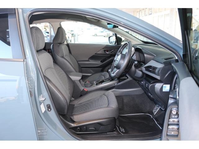 クロストレック リミテッド　新生代アイサイト　ワンオーナー　ＬＥＤライト　オートライト　純正１８インチアルミホイール　電動シートフロント左右　シートヒーターフロント左右　純正ナビ　ＥＴＣ２．０　ドライブレコーダー前後（18枚目）