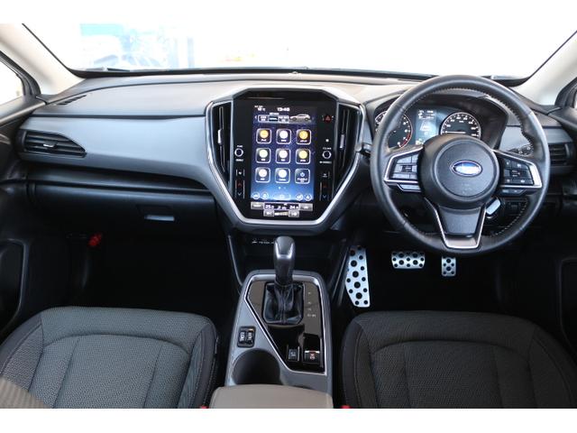 クロストレック リミテッド　新世代アイサイト　ワンオーナー　ＬＥＤライト　純正１８インチアルミホイール　電動シートフロント左右　シートヒーターフロント左右　純正ナビ　ＥＴＣ２．０　ドライブレコーダー前後（6枚目）